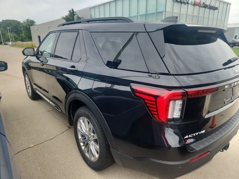 Used 2025 Ford Explorer Active w/ Active Comfort Package AWD/4WD image 8