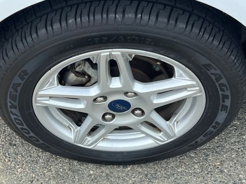 Used 2019 Ford Fiesta SE image 21