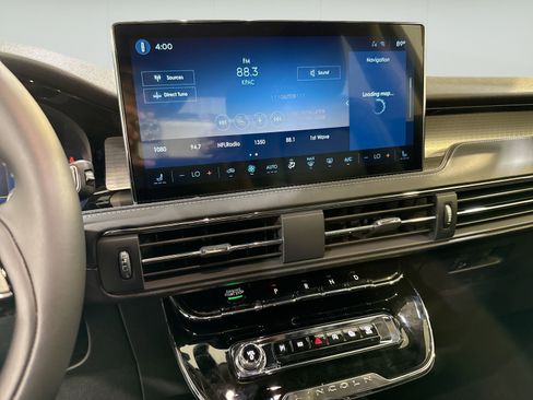 New 2026 Lincoln Corsair Premiere FWD image 17