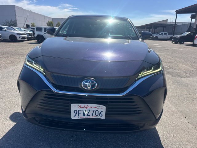 Used 2023 Toyota Venza LE AWD/4WD image 2