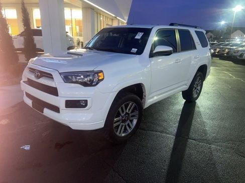 Used 2022 Toyota 4Runner TRD Sport image 1