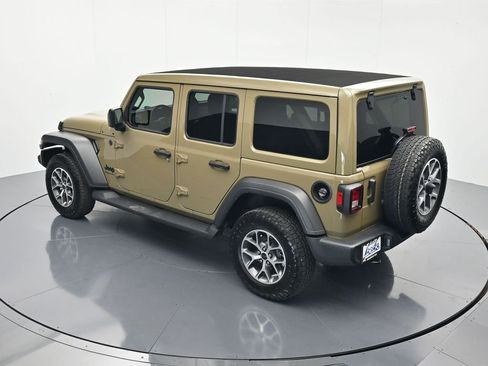 Used 2025 Jeep Wrangler Unlimited Sport AWD/4WD image 34