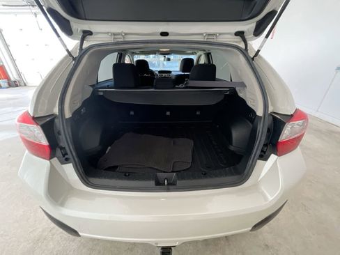 Used 2017 Subaru Crosstrek 2.0i Premium w/ Moonroof Package image 24