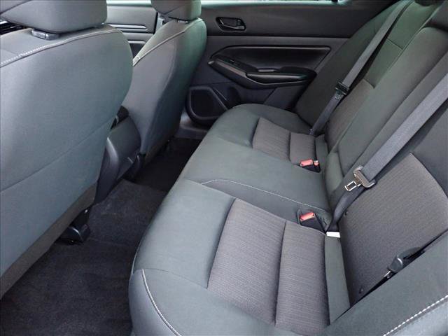 Used 2024 Nissan Altima 2.5 S FWD image 8