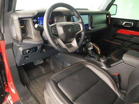 Used 2024 Ford Bronco Badlands AWD/4WD image 15