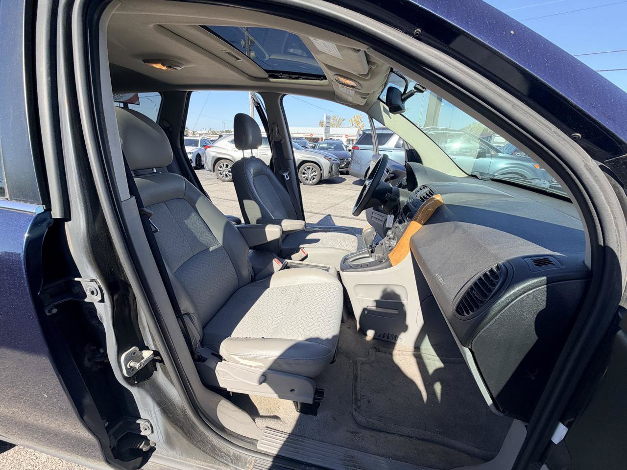 Used 2007 Saturn Vue 2WD V6 w/ Comfort Pkg image 13