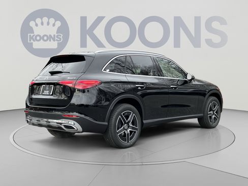 Used 2026 Mercedes-Benz GLC 300 4MATIC image 5