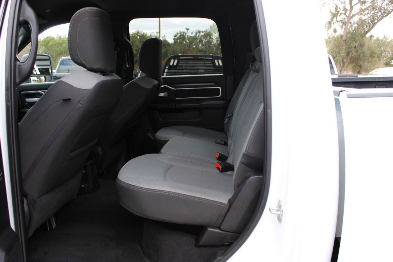 Used 2024 RAM 2500 Big Horn AWD/4WD image 12