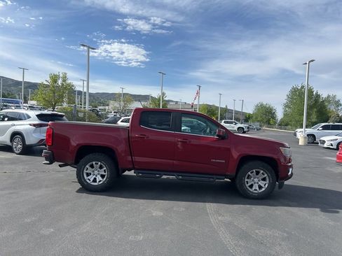 Used 2018 Chevrolet Colorado LT w/ LT Convenience Package image 3