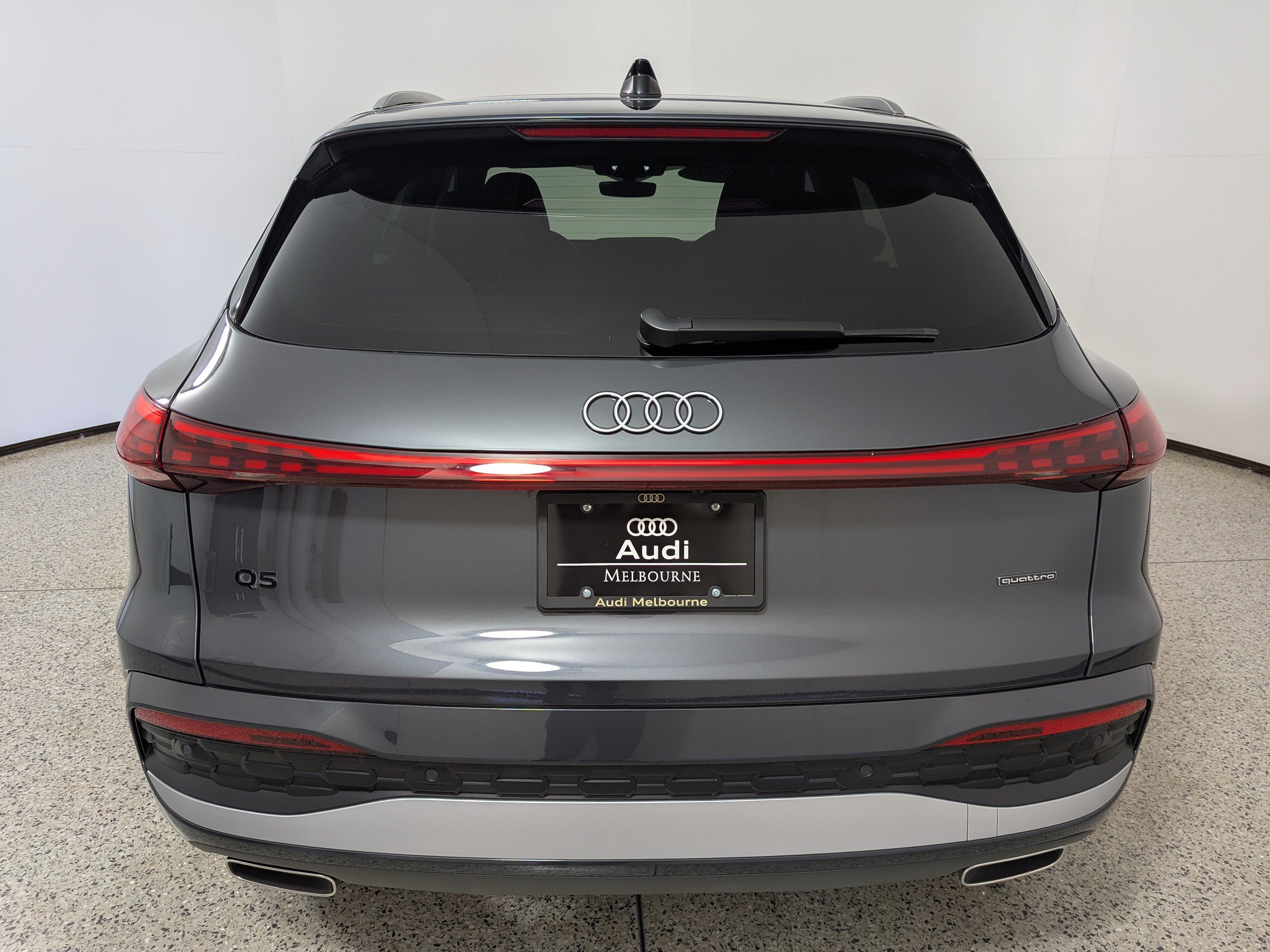 Certified 2025 Audi Q5 Premium AWD/4WD image 6
