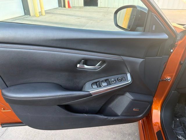 Used 2023 Nissan Sentra SR w/ SR Premium Package FWD image 19