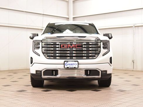 Used 2024 GMC Sierra 1500 Denali w/ Denali Reserve Package AWD/4WD image 2
