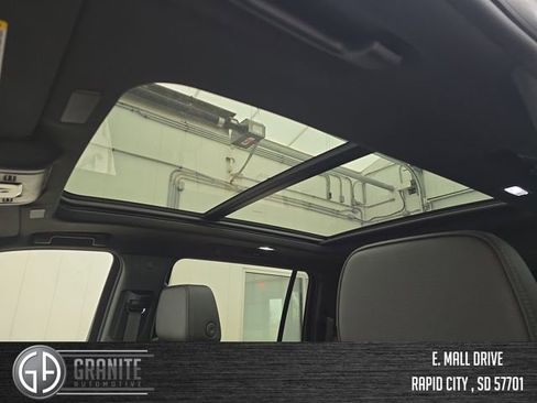 New 2026 GMC Yukon XL Denali w/ Sun & Power Step Package AWD/4WD image 21