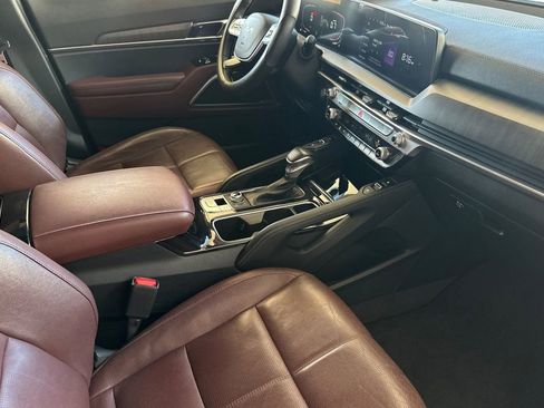 Used 2024 Kia Telluride EX image 20