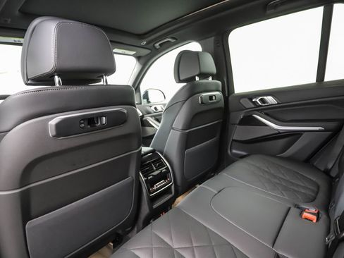 New 2026 BMW X5 xDrive40i w/ M Sport Package image 19