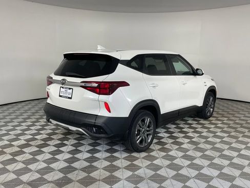 Certified 2021 Kia Seltos LX AWD/4WD image 16
