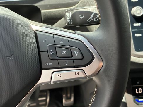 Used 2023 Volkswagen Tiguan SE R-Line AWD/4WD image 19