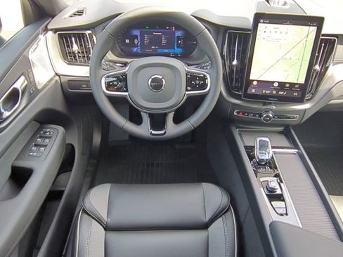 New 2026 Volvo XC60 T8 Polestar AWD/4WD image 11