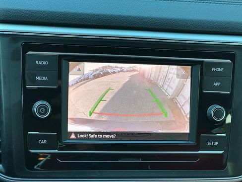 Used 2018 Volkswagen Atlas S image 15