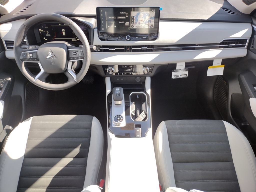 New 2026 Mitsubishi Outlander SE AWD/4WD image 2