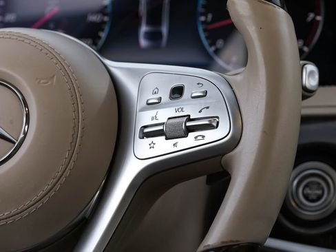 Used 2019 Mercedes-Benz S 560 4MATIC Sedan image 17