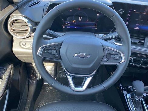 New 2026 Chevrolet Trax ACTIV w/ Driver Confidence Package FWD image 7