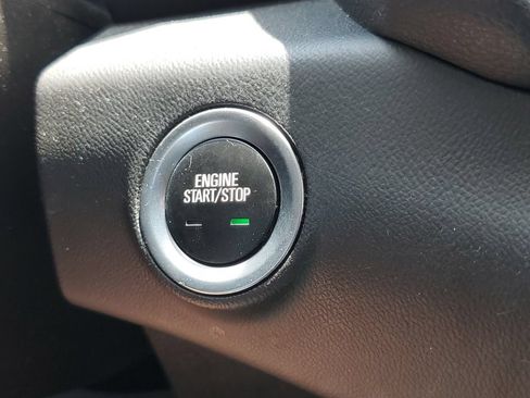 Used 2024 GMC Terrain SLE w/ Driver Convenience Package FWD image 23