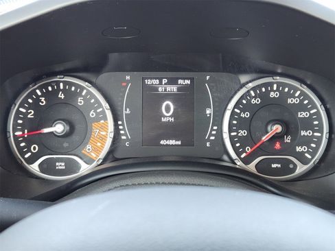 Certified 2023 Jeep Renegade Latitude image 16