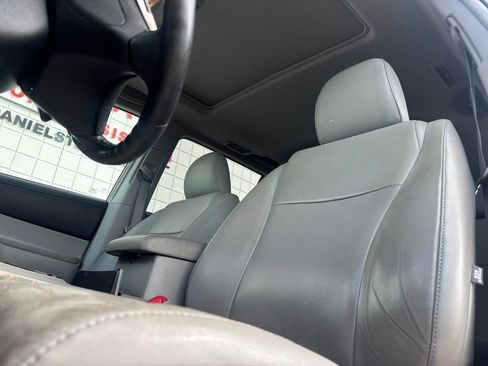 Used 2013 Toyota Highlander Limited image 9