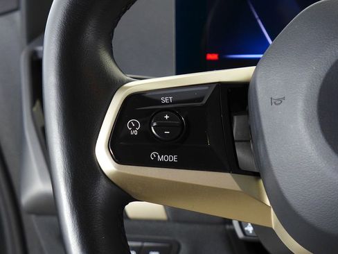 Used 2023 BMW iX xDrive50 w/ Sport Package image 29