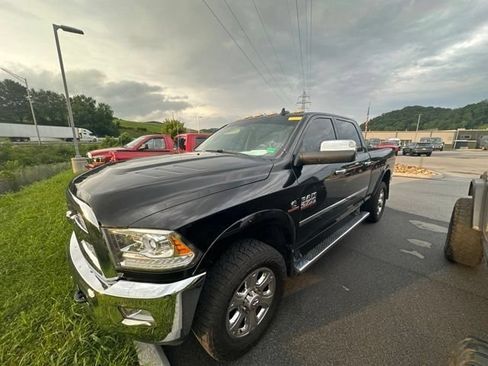 Used 2015 RAM 2500 Laramie w/ Convenience Group AWD/4WD image 11