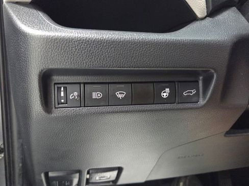 Used 2021 Toyota RAV4 XLE Premium FWD image 29