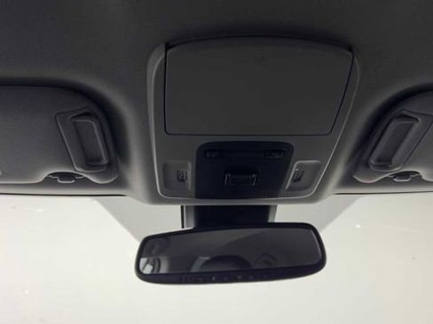 Used 2022 Toyota Camry SE w/ Convenience Package image 20