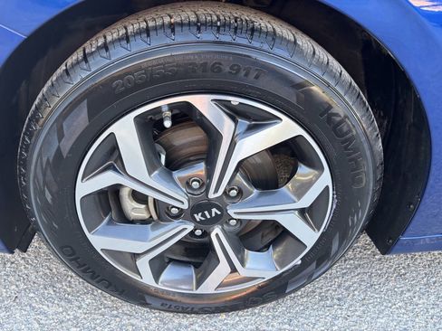 Used 2019 Kia Forte LXS image 31