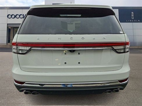 Certified 2023 Lincoln Aviator AWD w/ Premium Package image 5
