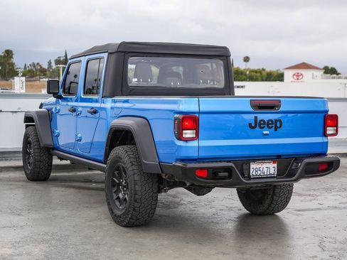 Used 2022 Jeep Gladiator Sport AWD/4WD image 10