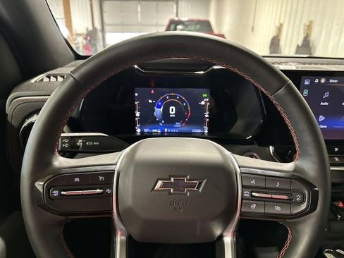 Used 2023 Chevrolet Colorado Z71 w/ Z71 Convenience Package 2 image 14