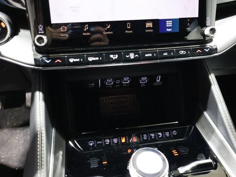 New 2026 Jeep Grand Wagoneer L Summit w/ Rear Seat Video Group I AWD/4WD image 23