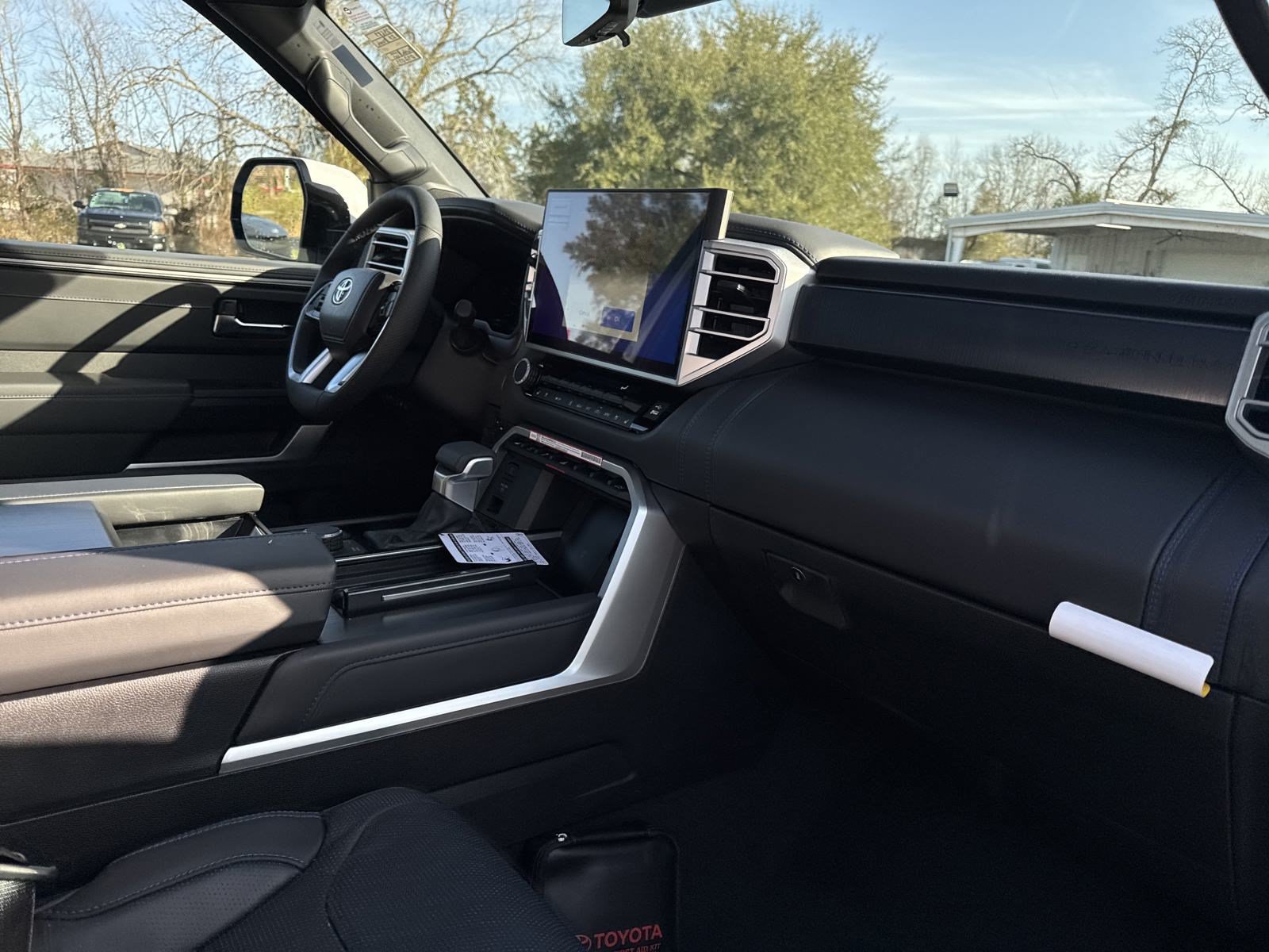New 2025 Toyota Tundra Platinum AWD/4WD image 38