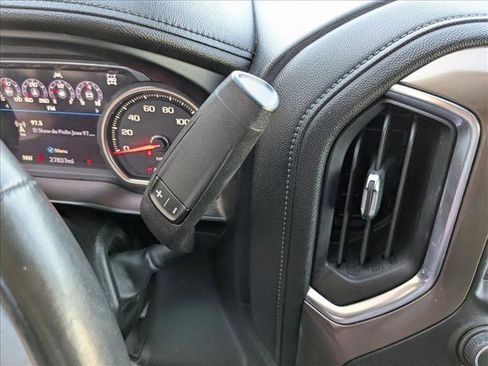 Used 2019 Chevrolet Silverado 1500 High Country image 12