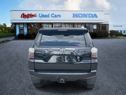 Used 2019 Toyota 4Runner SR5 Premium AWD/4WD image 4