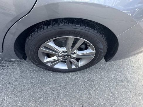 Used 2018 Hyundai Elantra Value Edition image 15