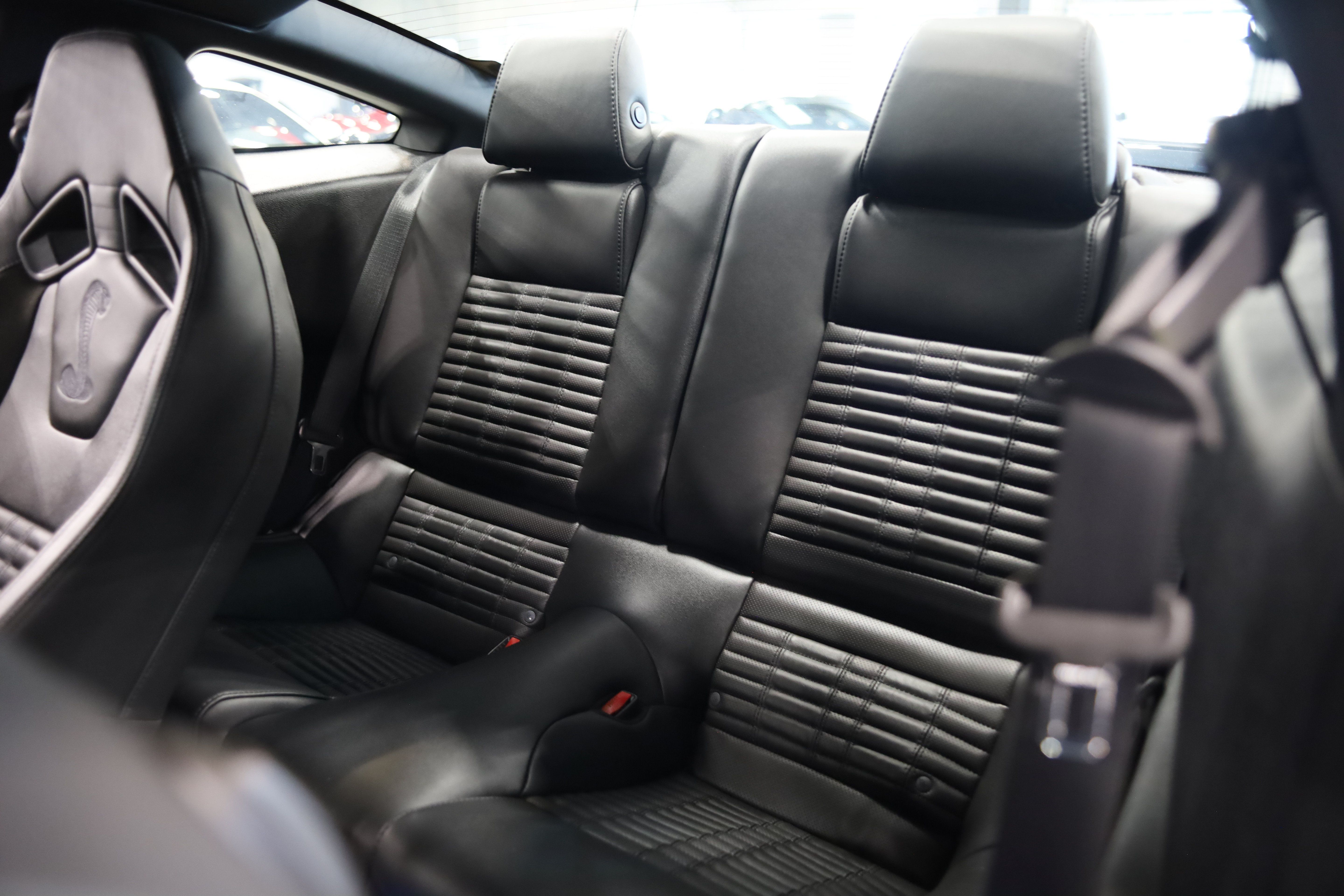 Used 2013 Ford Mustang Shelby GT500 RWD image 29