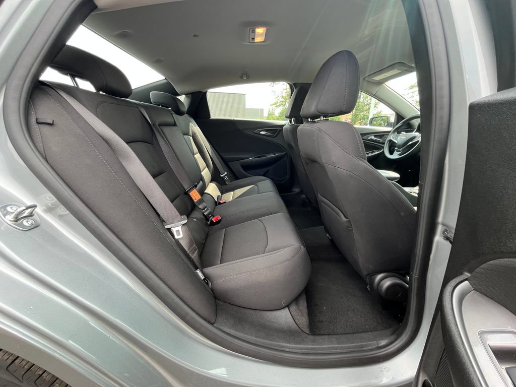Certified 2025 Chevrolet Malibu LT FWD image 18