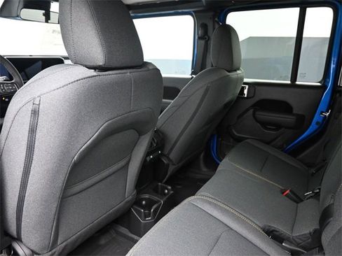 New 2026 Jeep Gladiator Willys image 17