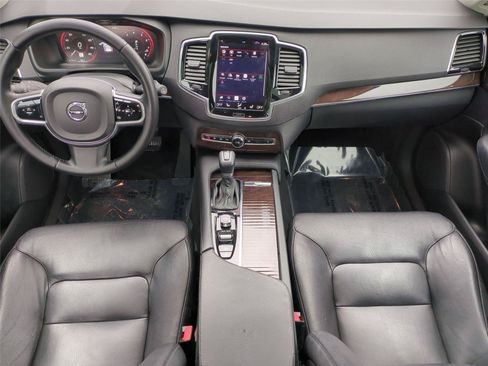 Used 2017 Volvo XC90 T5 Momentum w/ Vision Package AWD/4WD image 17