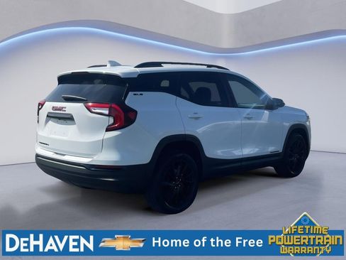 Used 2023 GMC Terrain SLE w/ Driver Convenience Package FWD image 6