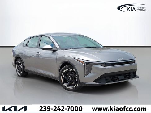 New 2026 Kia K4 EX FWD image 1