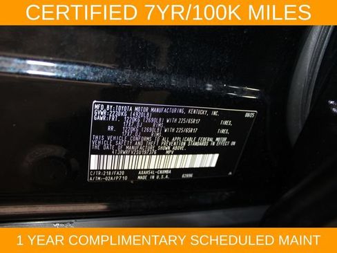 Used 2025 Toyota RAV4 XLE AWD/4WD image 27
