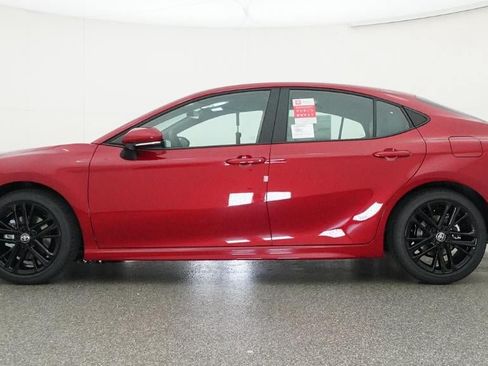 New 2026 Toyota Camry SE FWD image 19